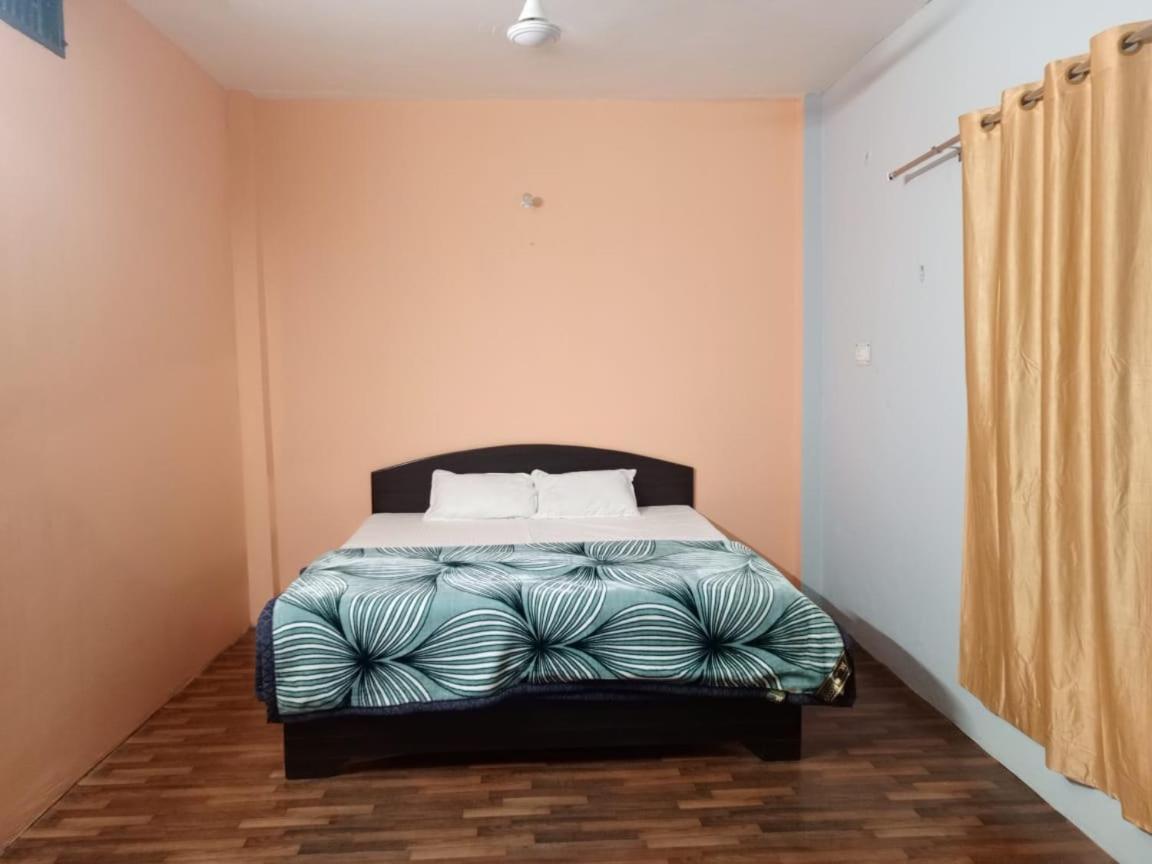 Shri Niwas Homestay Ayodhya ภายนอก รูปภาพ