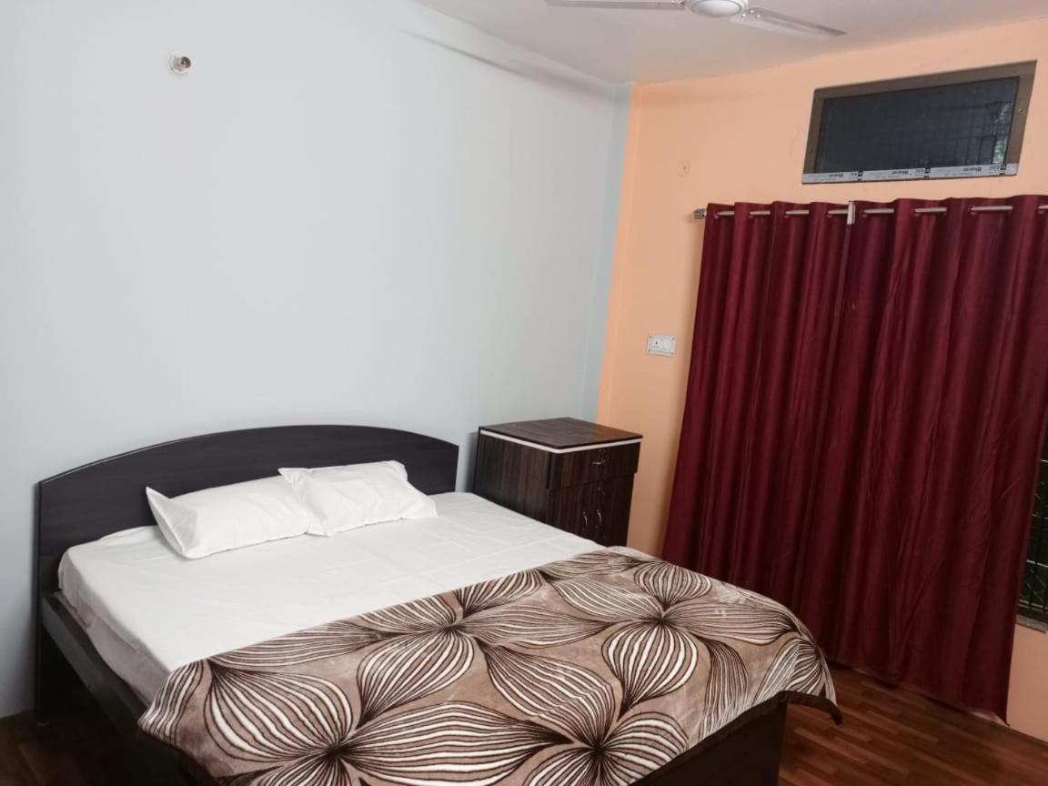 Shri Niwas Homestay Ayodhya ภายนอก รูปภาพ