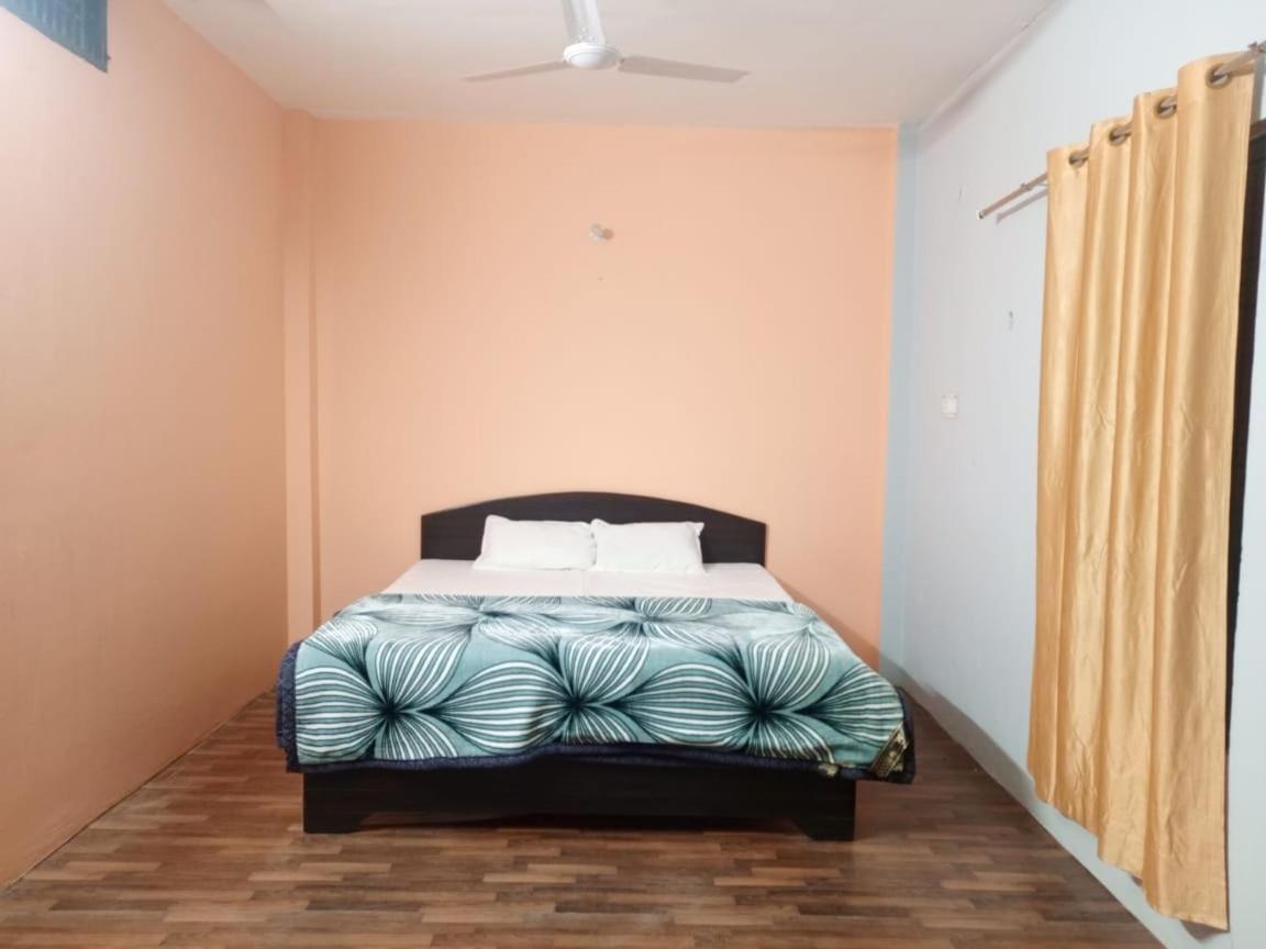 Shri Niwas Homestay Ayodhya ภายนอก รูปภาพ